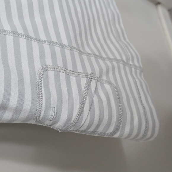 Lululemon Run Back On Track Shirt - Picture 6 of 8